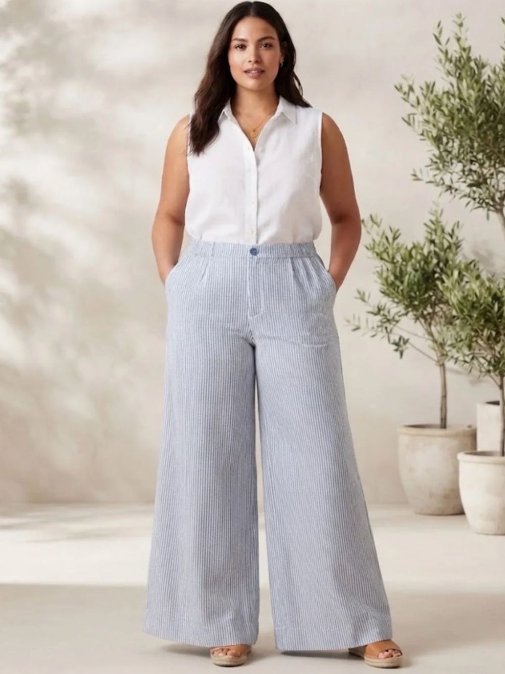 Aerie Wide-Leg Seersucker Blue and White Striped Pants - Women's L